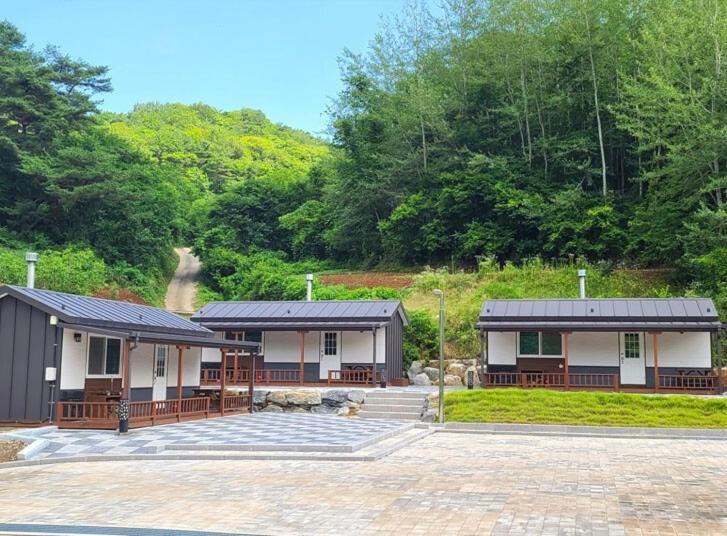 Yeongwol Taehwasan Village Experience Pension Exteriör bild